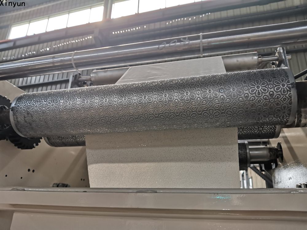 XY-BT-288 Automatic V fold hand towel paper making machine
