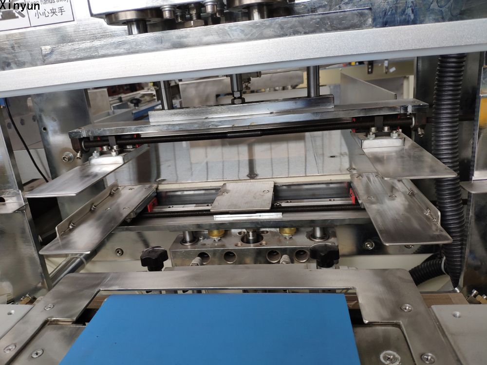 XY-GU-26B Semi automatic facial tissue bundle packing machine