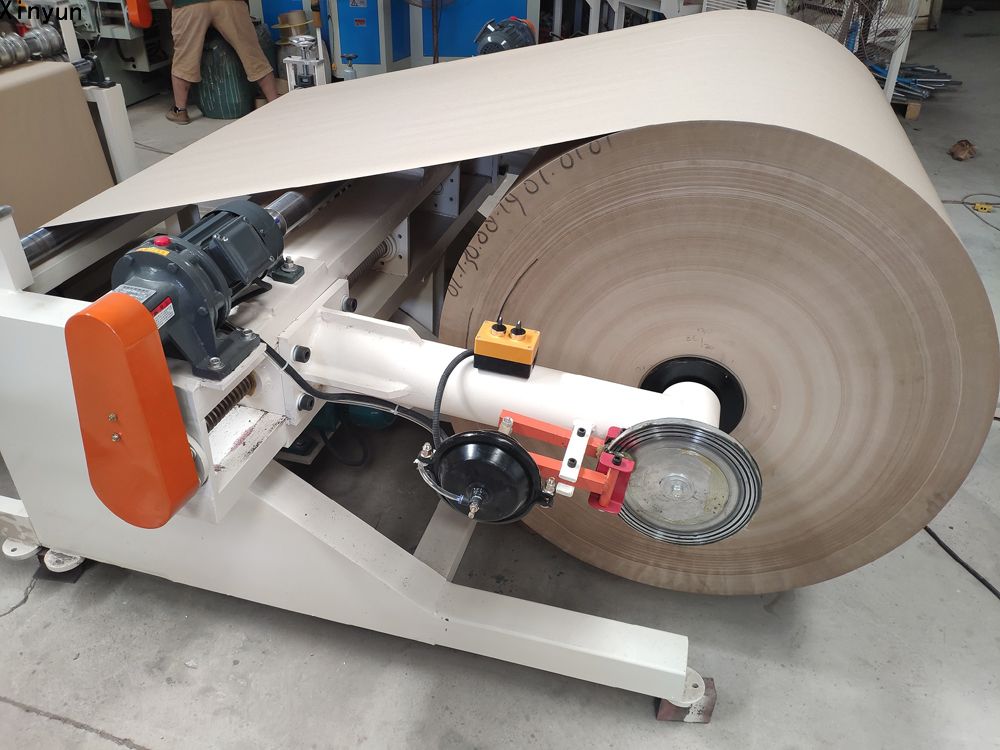XY-AI-600 High speed kraft paper slitting rewinding machine