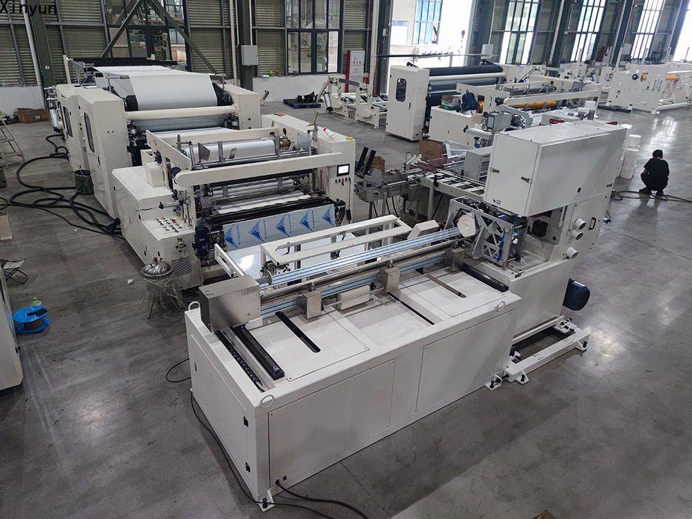 Automatic labeling maxi roll gluing lamintation production line