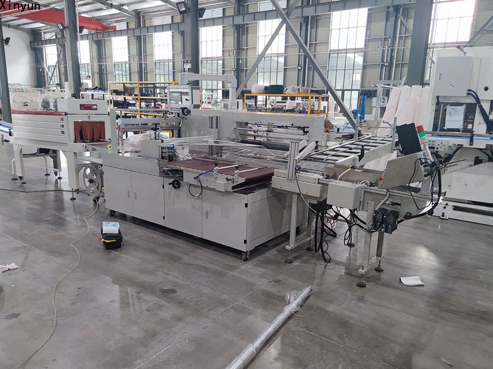 High Speed Labeling Maxi Roll Paper Shrink Packing Machine