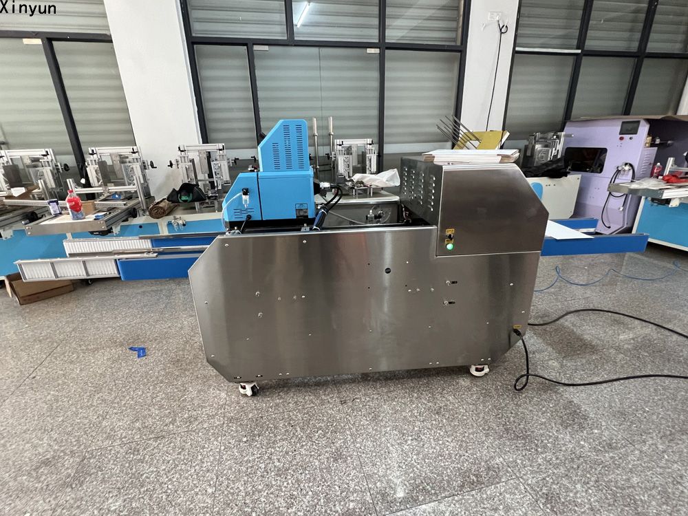 High speed facial tissue carton box sealing machine