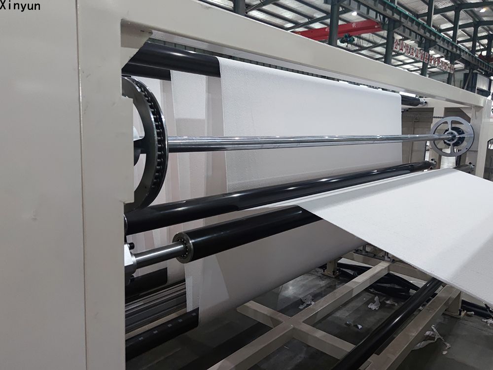 Automatic glue lamination kitchen towel paper rewinding machine