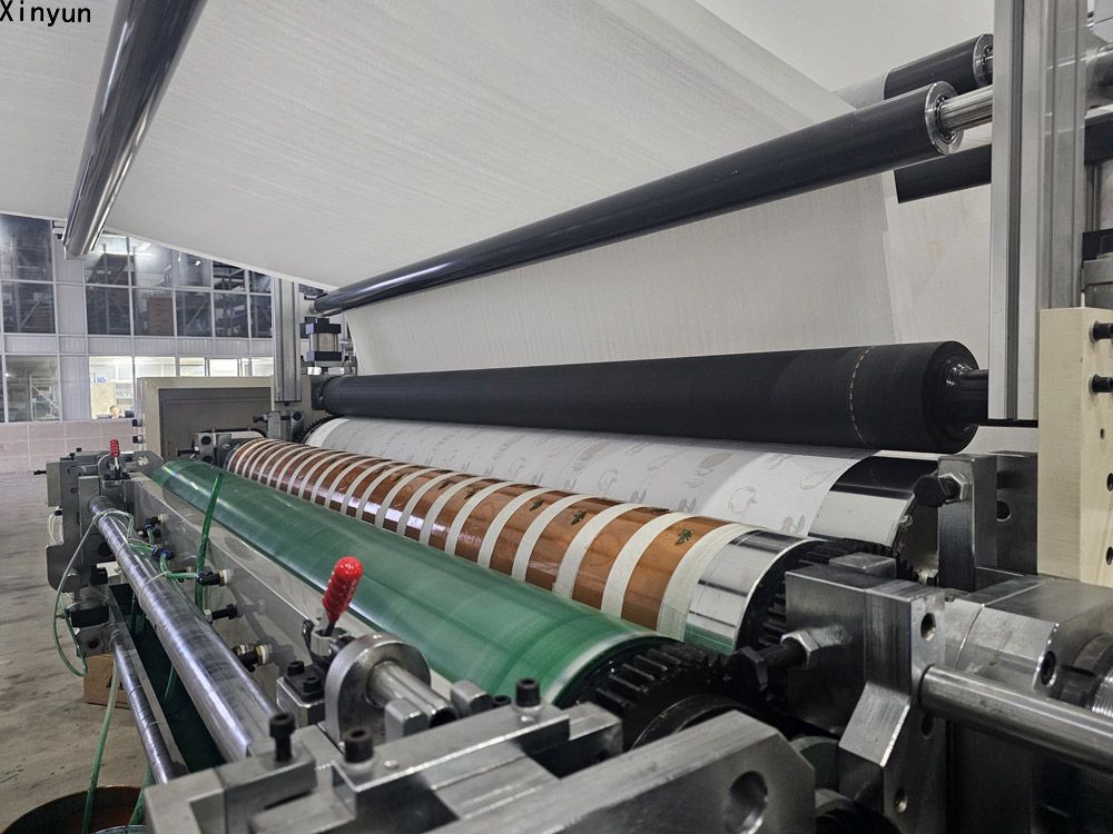Automatic glue lamination kitchen towel paper color printing machine