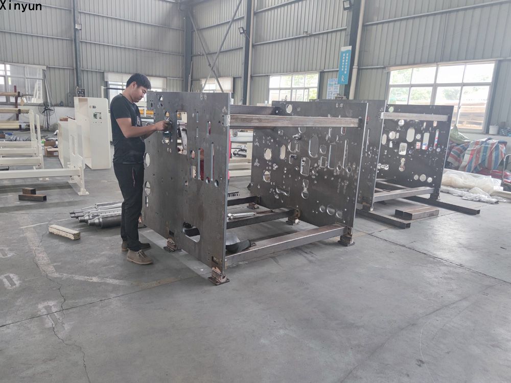 Customized design automatic maxi roll paper machine