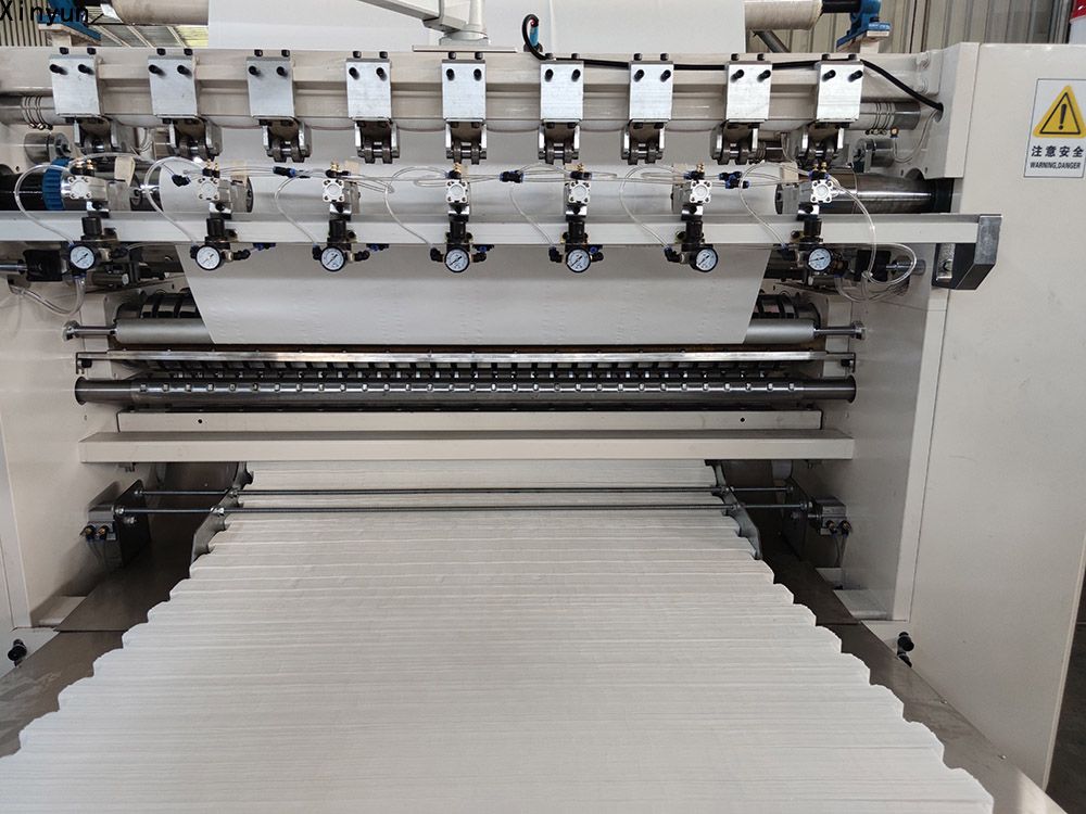 Low price facial tissue folding machine