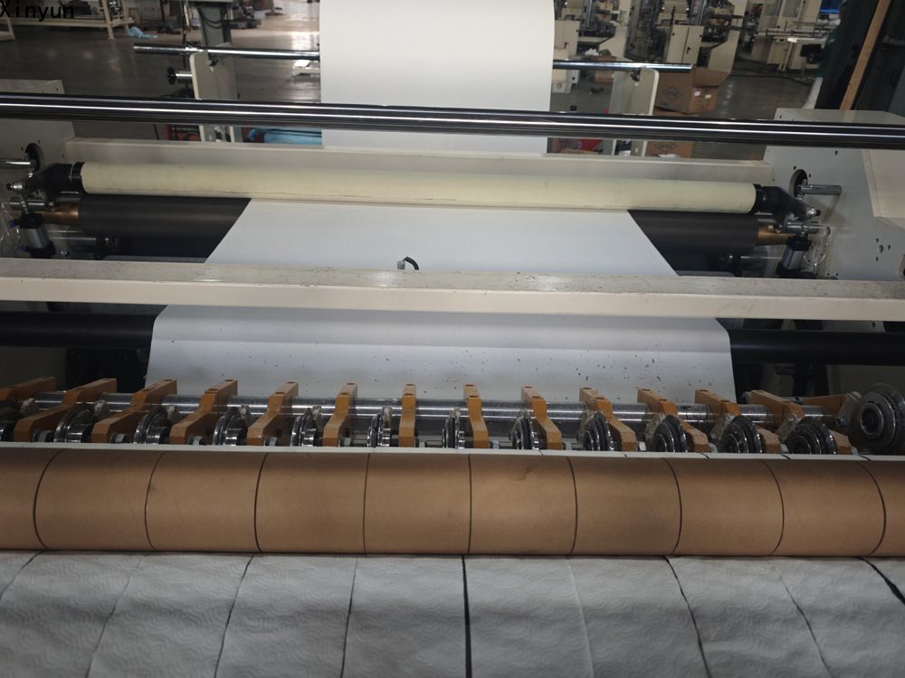 XY-TQ-G High speed maxi roll paper slitting machine