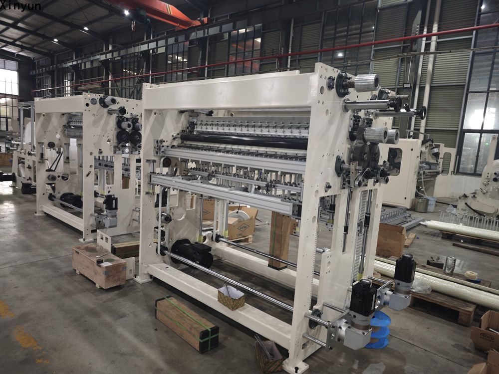 Automatic transferrring facial tissue paper making machine