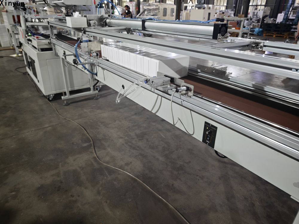  Automatic transferring facial tissue paper folding machine