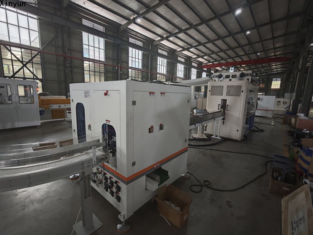  Automatic transferring facial tissue paper folding machine