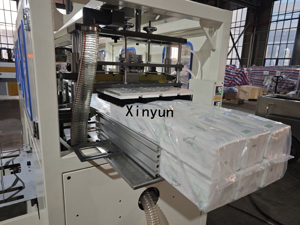 Full automatic facial tissue paper bundle packing machine